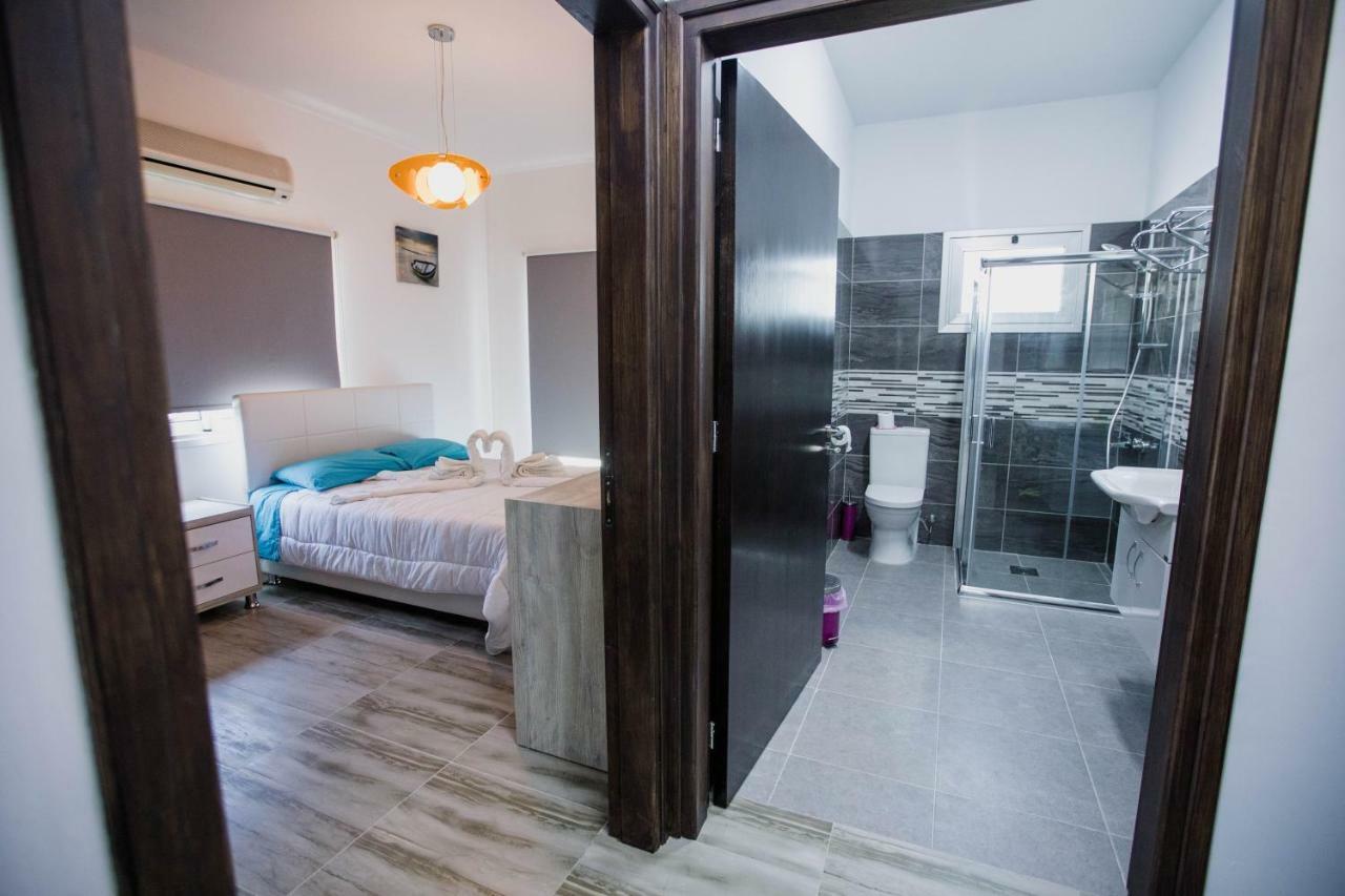 Twins Apartments Pyrgos Dış mekan fotoğraf