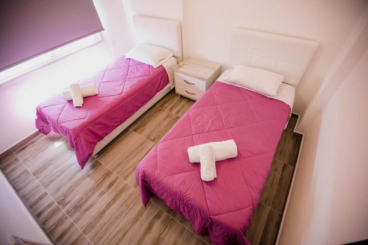 Twins Apartments Pyrgos Dış mekan fotoğraf
